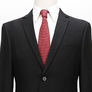 バランスを特に配慮したバストライン。